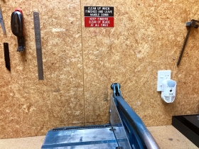 Sign-LZ-9XX-Warning-Photo-2025-05-23-08.38.39